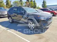 2021 Toyota RAV4 фото