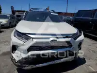 2021 Toyota RAV4 фото