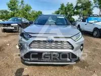 2021 Toyota RAV4 фото