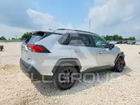 2021 Toyota RAV4 фото