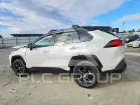2021 Toyota RAV4 фото