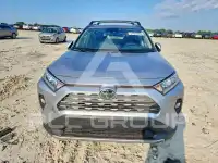 2021 Toyota RAV4 фото