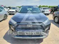 2021 Toyota RAV4 фото