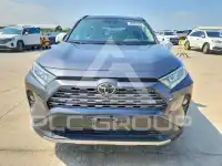 2021 Toyota RAV4 фото