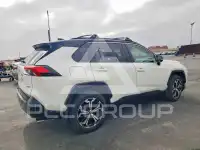 2021 Toyota RAV4 фото