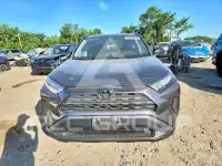 2021 Toyota RAV4 фото