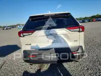 2021 Toyota RAV4 фото
