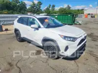 2021 Toyota RAV4 фото