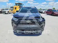 2021 Toyota RAV4 фото