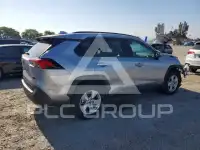 2021 Toyota RAV4 фото