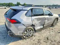2021 Toyota RAV4 фото