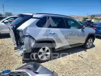 2021 Toyota RAV4 фото