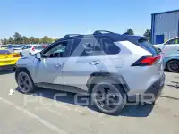 2021 Toyota RAV4 фото