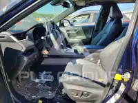 2021 Toyota RAV4 фото