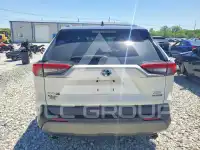 2021 Toyota RAV4 photo