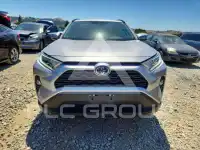2021 Toyota RAV4 фото