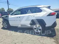 2021 Toyota RAV4 фото