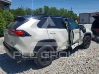 2021 Toyota RAV4 photo