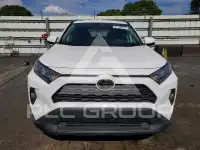 2021 Toyota RAV4 фото