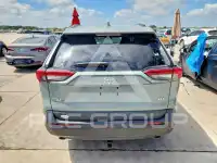 2021 Toyota RAV4 фото