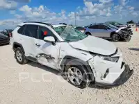 2021 Toyota RAV4 фото