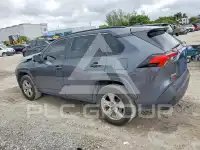 2021 Toyota RAV4 фото