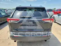 2021 Toyota RAV4 фото