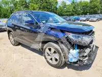 2021 Toyota RAV4 фото