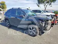 2021 Toyota RAV4 фото