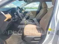 2021 Toyota RAV4 фото