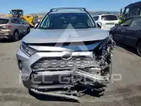 2021 Toyota RAV4 фото