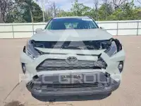 2021 Toyota RAV4 фото