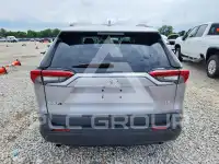 2021 Toyota RAV4 фото