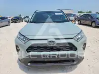 2021 Toyota RAV4 фото