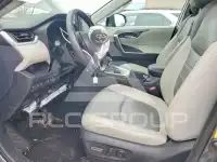 2021 Toyota RAV4 фото
