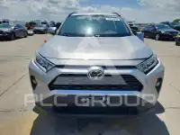 2021 Toyota RAV4 фото