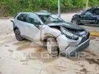 2021 Toyota RAV4 фото