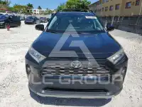 2021 Toyota RAV4 фото