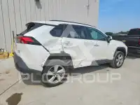 2021 Toyota RAV4 фото