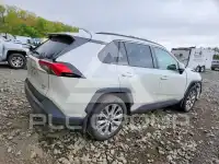 2021 Toyota RAV4 фото
