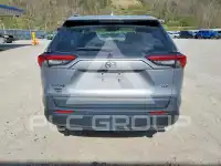 2021 Toyota RAV4 фото
