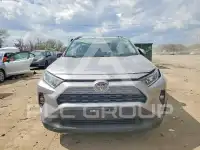 2021 Toyota RAV4 фото