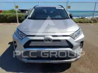 2021 Toyota RAV4 фото