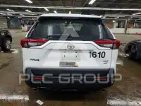 2021 Toyota RAV4 фото