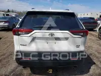 2021 Toyota RAV4 фото