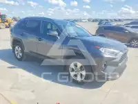 2021 Toyota RAV4 фото
