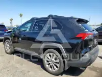 2021 Toyota RAV4 фото
