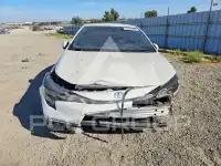 2021 Toyota COROLLA фото