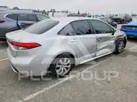 2021 Toyota COROLLA фото