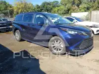 2021 Toyota SIENNA photo